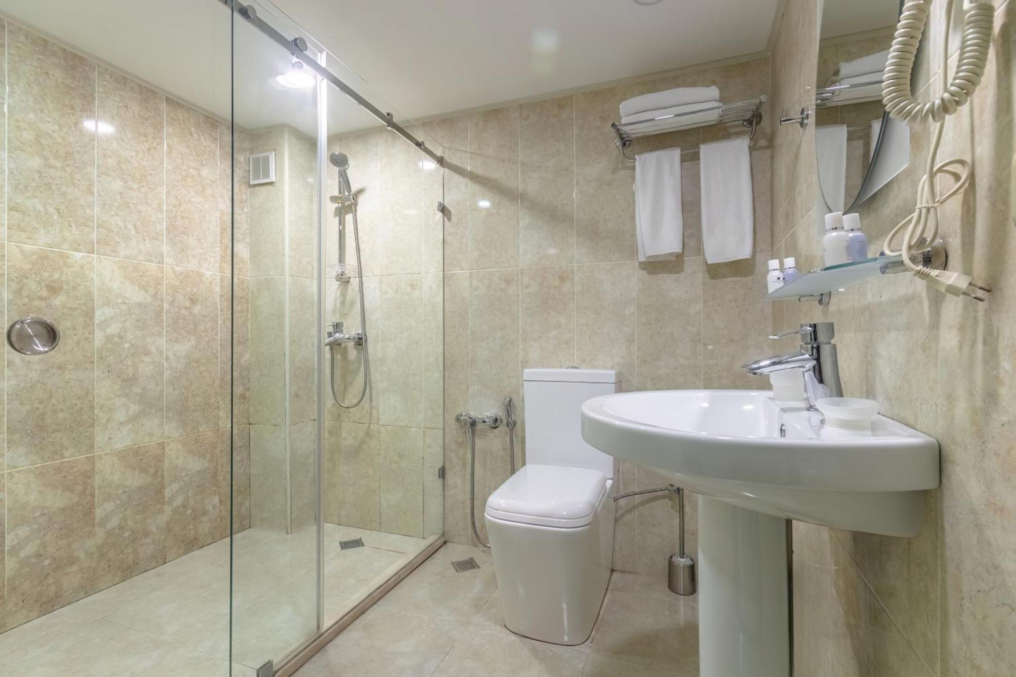 Deluxe Hotel Baku Exteriör bild