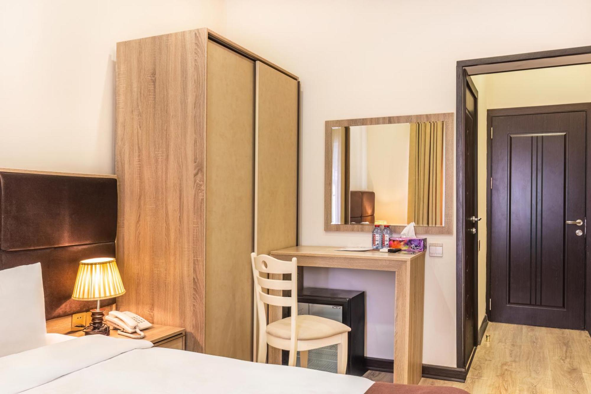 Deluxe Hotel Baku Exteriör bild
