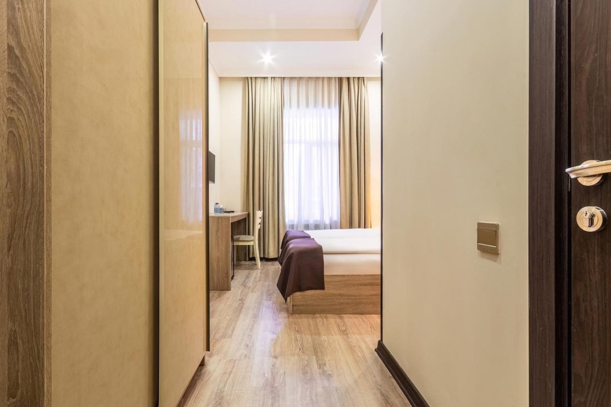 Deluxe Hotel Baku Exteriör bild